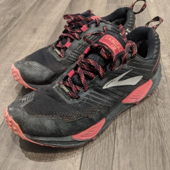 brooks waterproof running shoes